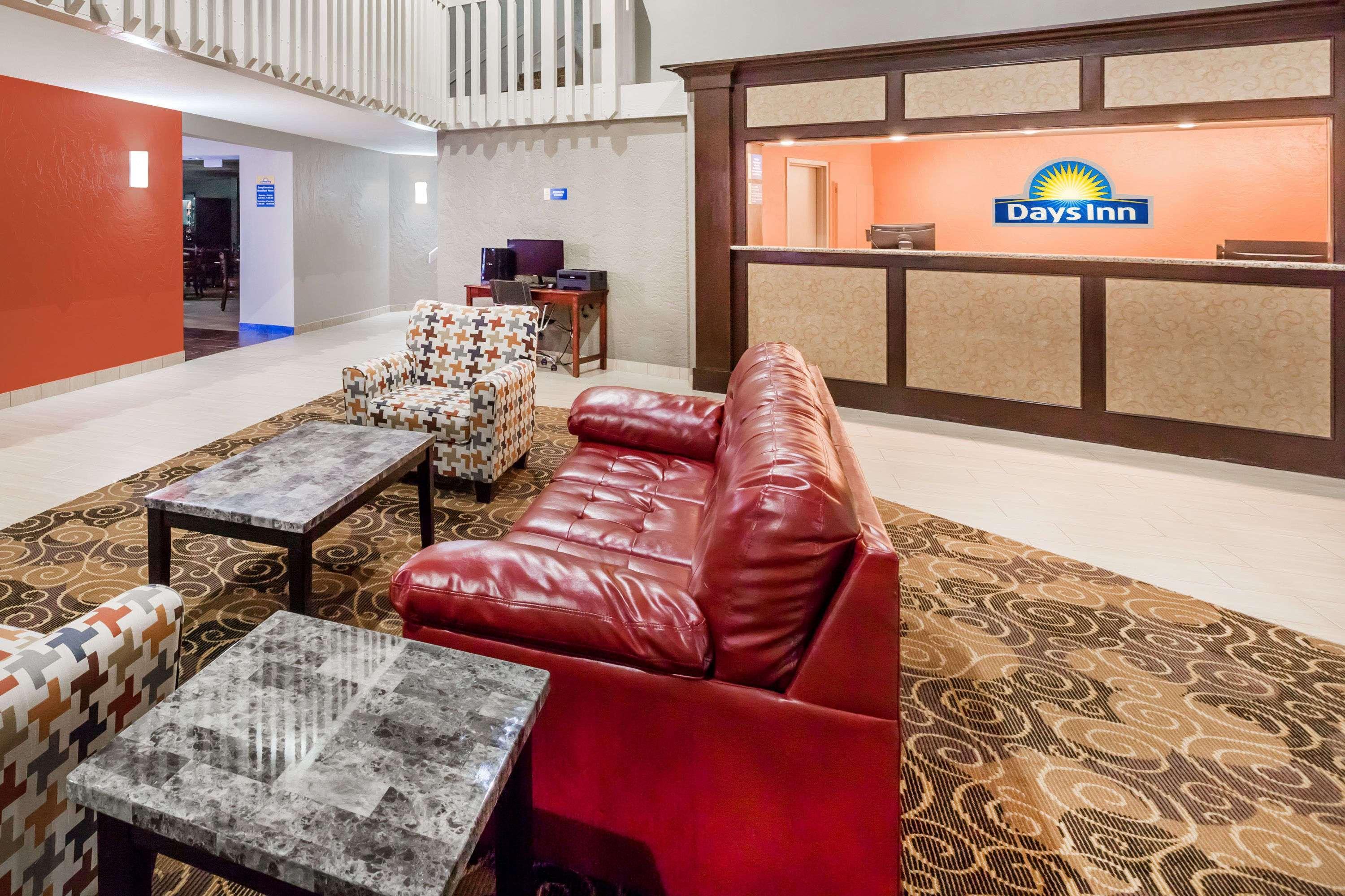 Days Inn By Wyndham Clive - West Des Moines Eksteriør bilde