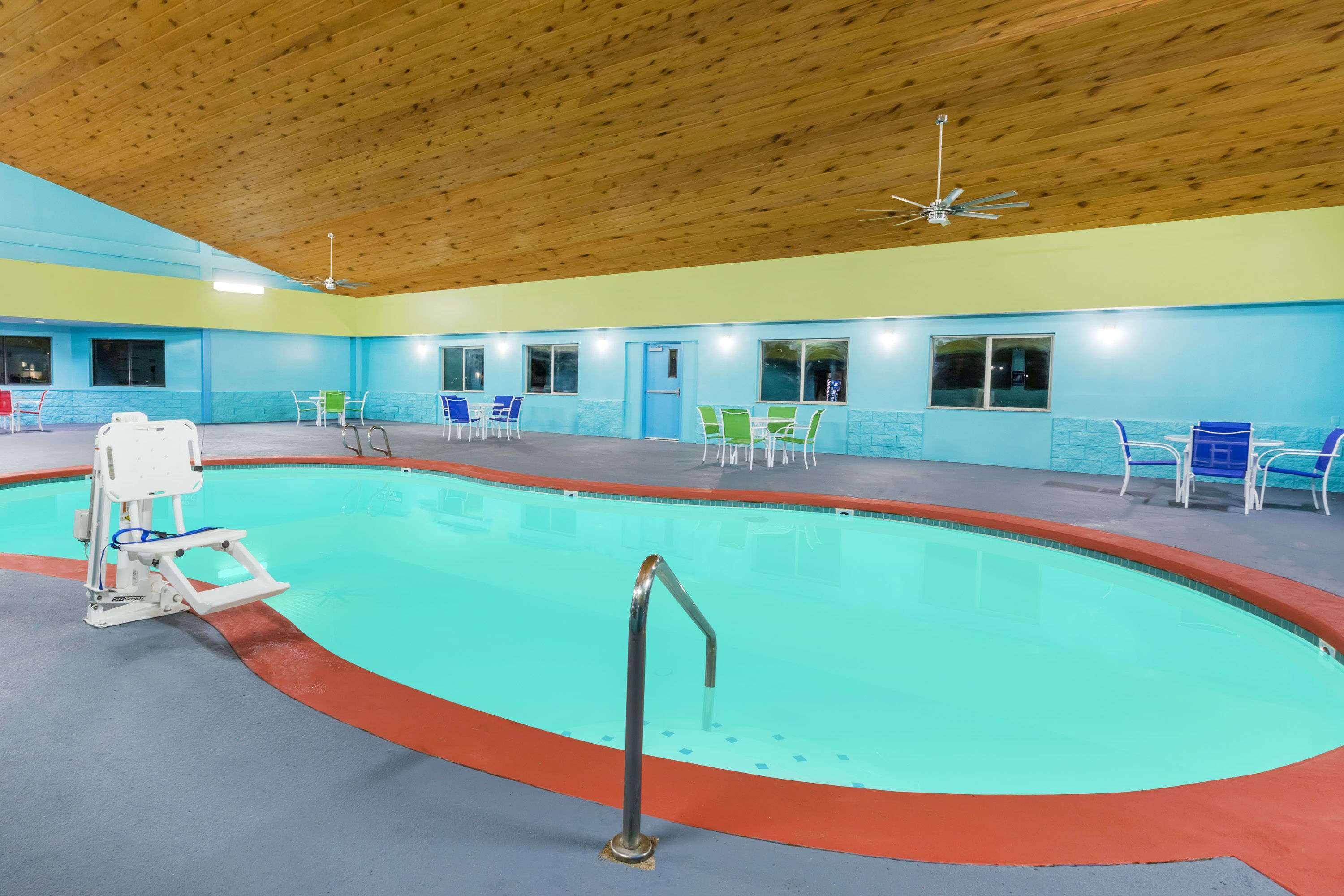Days Inn By Wyndham Clive - West Des Moines Eksteriør bilde