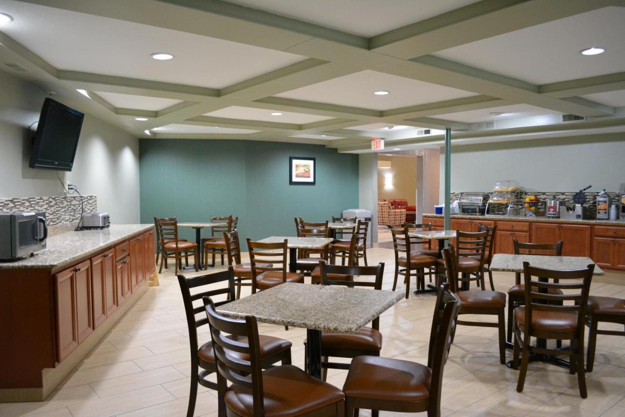 Days Inn By Wyndham Clive - West Des Moines Eksteriør bilde