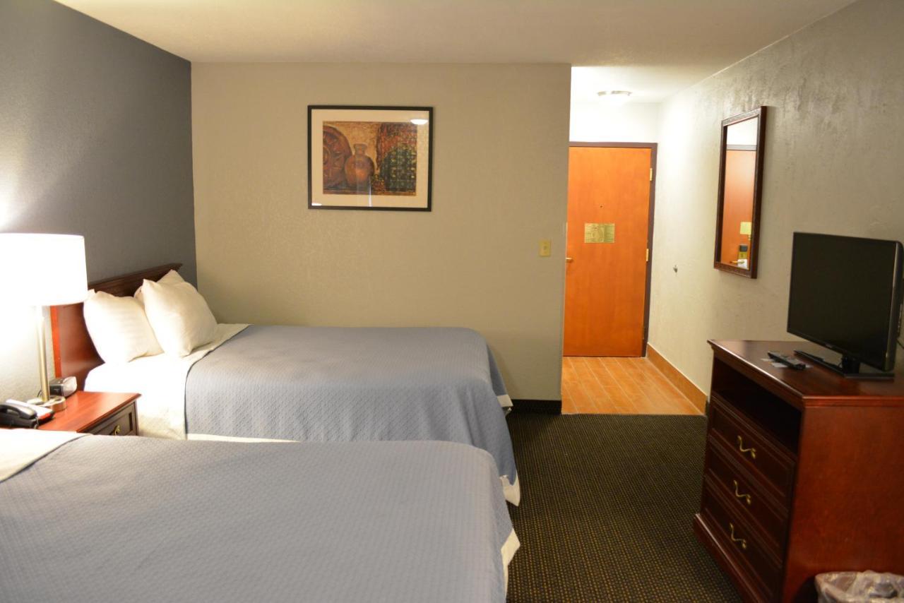 Days Inn By Wyndham Clive - West Des Moines Eksteriør bilde